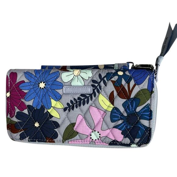 Vera Bradley RFID Accordion Wristlet Purple Floral Wallet - Picture 1 of 6